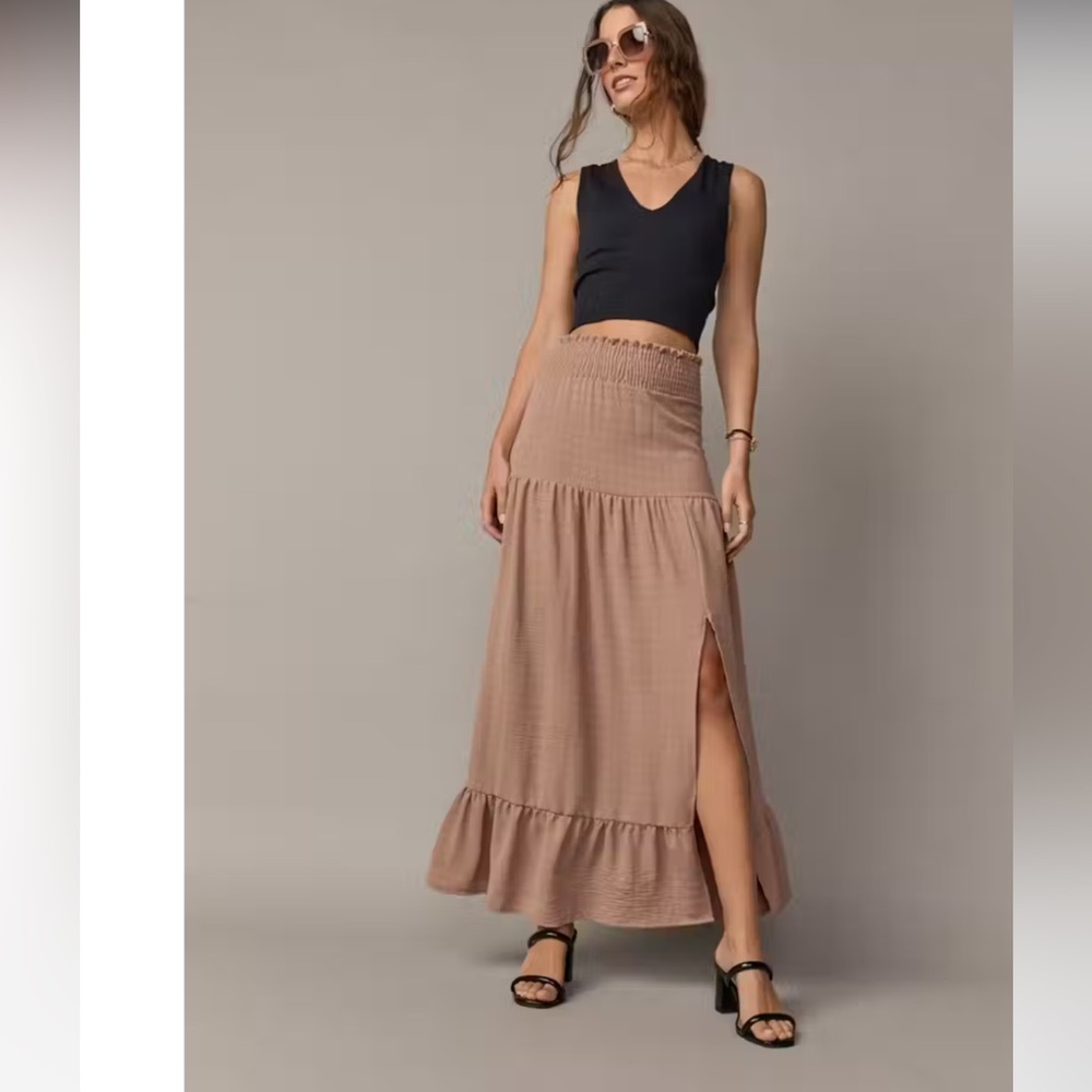 New Francesca’s Shelly Ruffle Waist Tiered Slit Camel Maxi Skirt